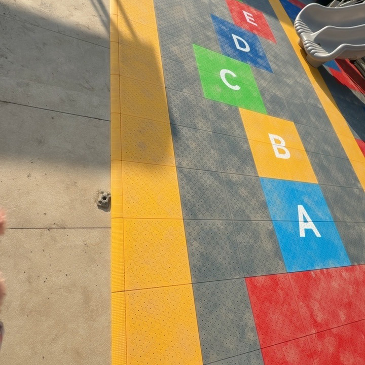Professional Interlocking PP M - đánh giá và giá Outdoor Sport Court Tiles